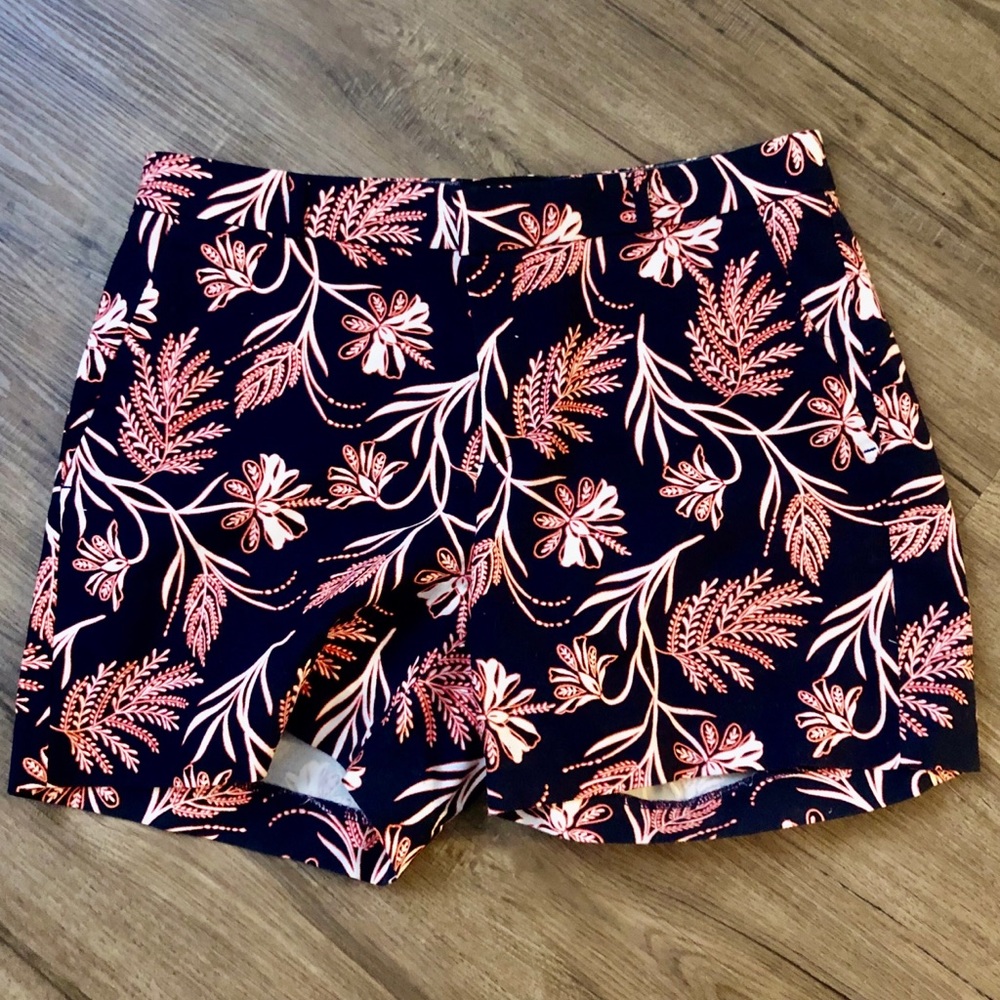 Banana Republic Navy Floral Print Shorts EUC